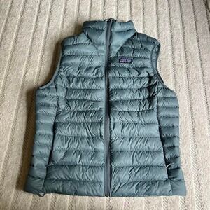 Patagonia Men's Down Sweater Vest Cascade Green Medium Outdoor Utility Vacation
